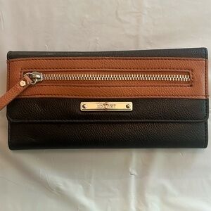 Nine West wallet